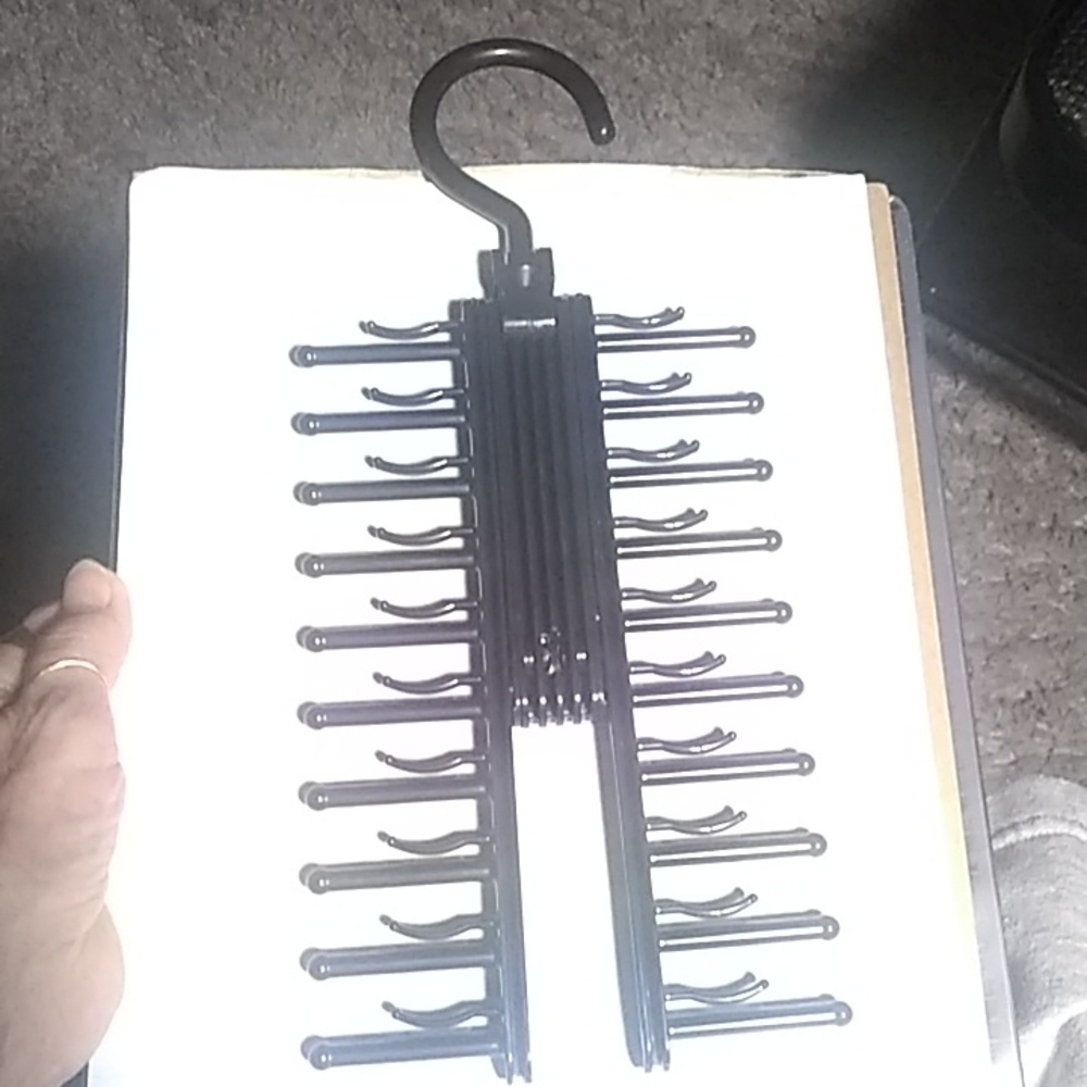 🆕 tie hanger